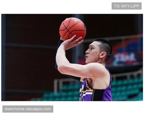 孙悦三分大战马布里，花式干扰力压对手获胜